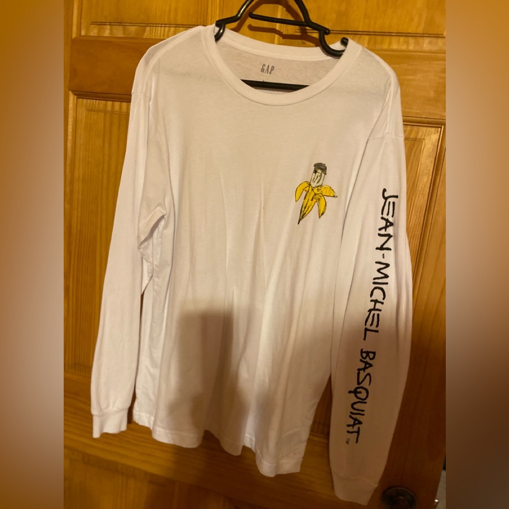 Gap shirt. Size L